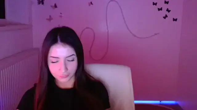 AlisaBubbles from StripChat is Freechat