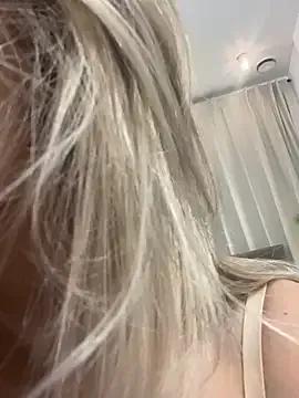 AlisaMyers from StripChat is Freechat