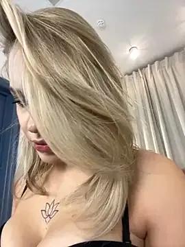 AlisaMyers from StripChat is Freechat