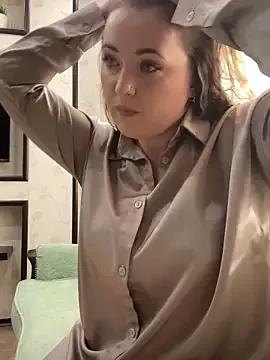 AliseShyness from StripChat is Freechat