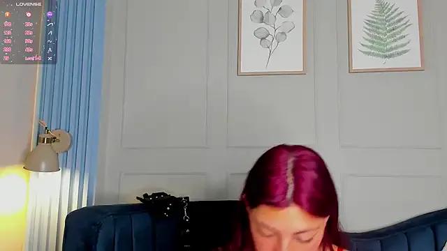 AlisonCold from StripChat is Freechat