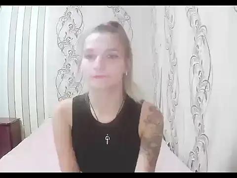 AlissaClark from StripChat is Freechat