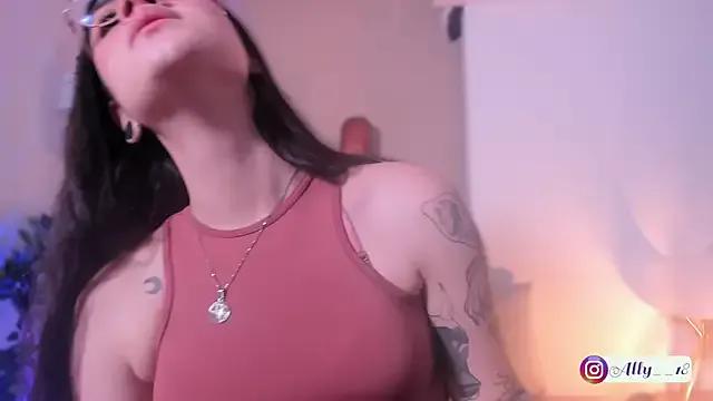 Ally_addams from StripChat
