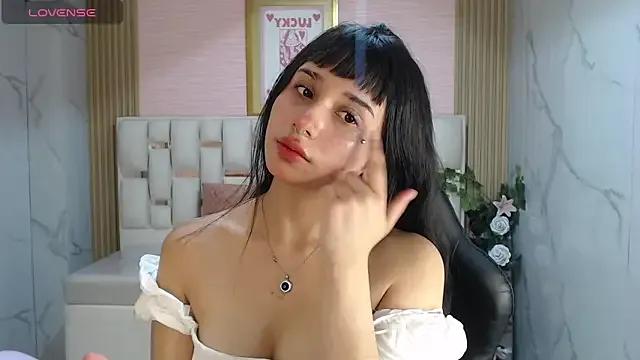 Allyssa_bellini_s from StripChat