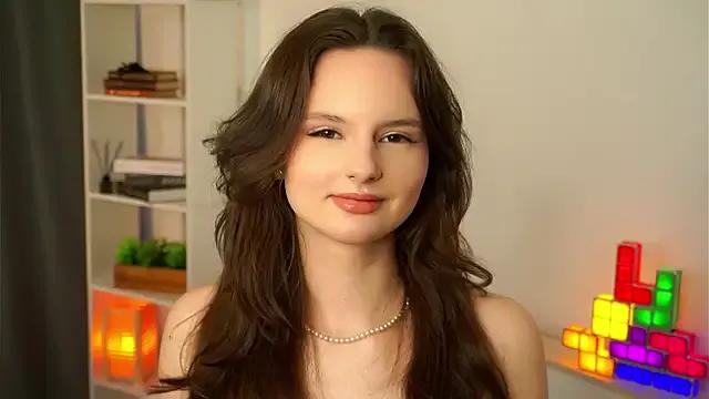 AlonaBackers from StripChat is Freechat