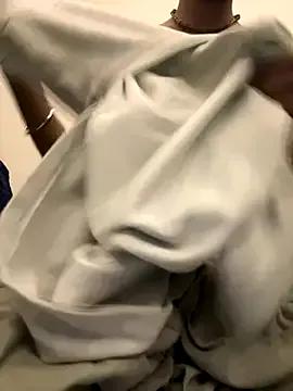 ALWAYSHORNYDADDY from StripChat is Freechat