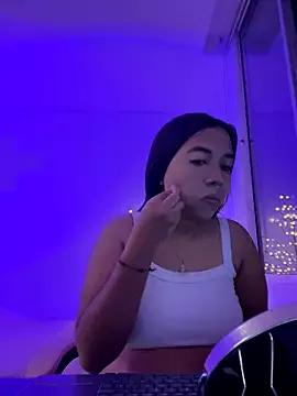 aly_nicols from StripChat is Freechat