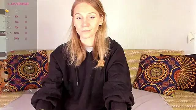 Amalia_Mio from StripChat is Freechat