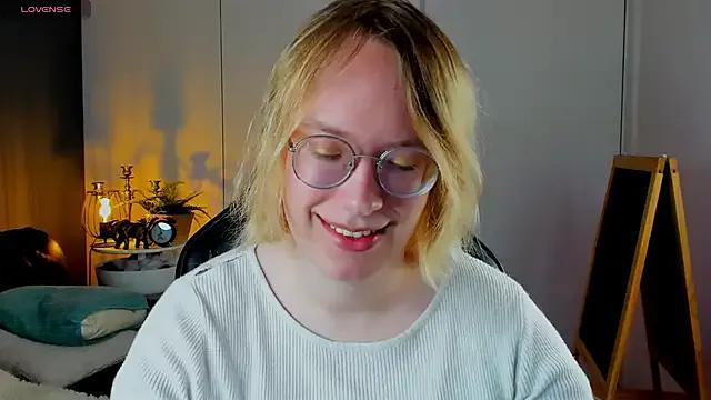 Amanda_Butlerr from StripChat is Freechat