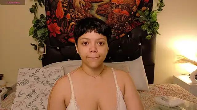 Amanda_sweet from StripChat is Freechat