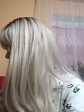 Amelialove42 from StripChat is Freechat