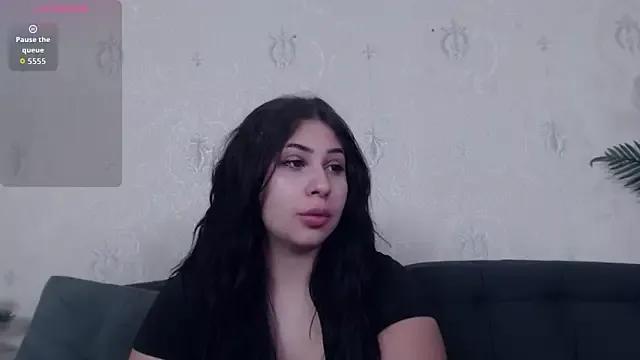 AnaysDivine from StripChat is Freechat