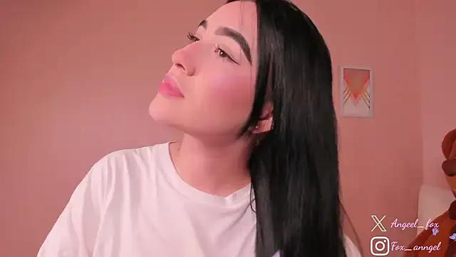 angeel_fox from StripChat is Freechat