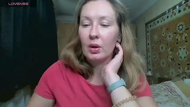 AnnaXLovers from StripChat is Freechat