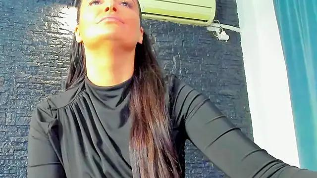 AnneSins from StripChat is Freechat
