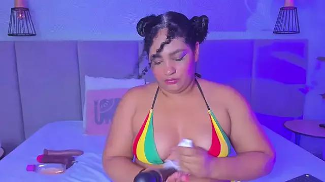 Annie-Wolf from StripChat