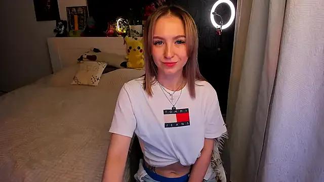 Annie_Leone from StripChat