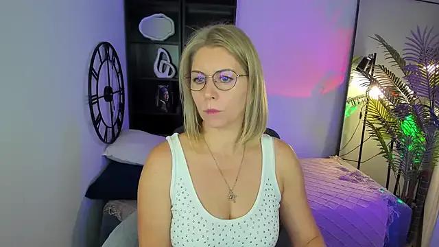 Annie_Light from StripChat