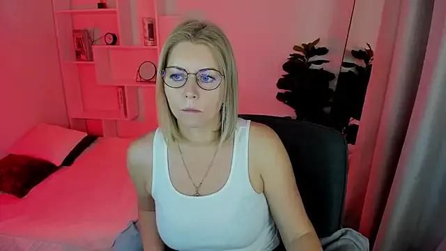 Annie_Light from StripChat