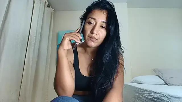 annitax from StripChat is Freechat