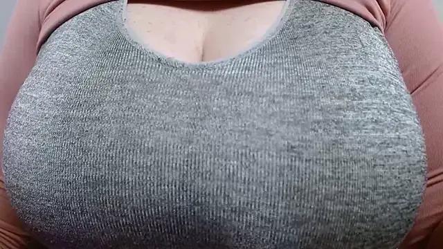 AnnyelinnaLove from StripChat