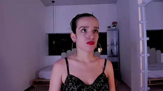 Annyrosee from StripChat
