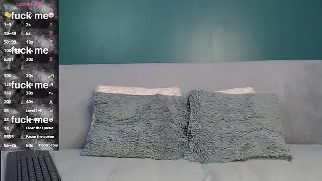 antonellicai from StripChat is Freechat