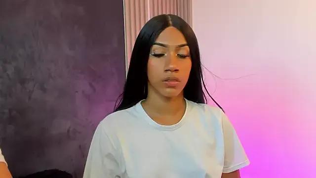 AntoniaSantos from StripChat is Freechat