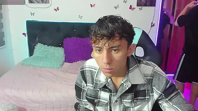 Antonythiago_couple from StripChat is Freechat