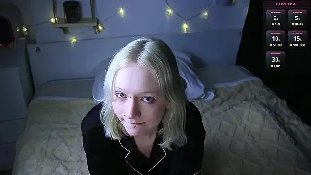 ArcticaRyder from StripChat is Freechat