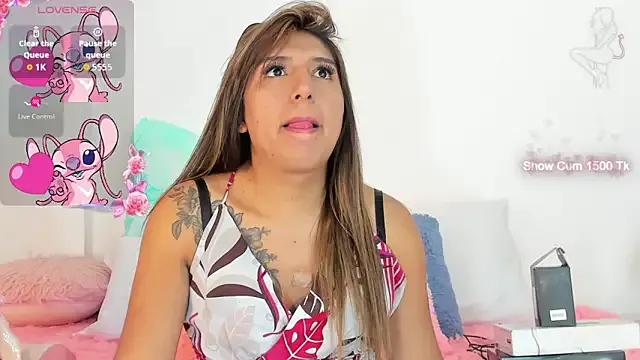 Ariana-Fernandez from StripChat is Freechat