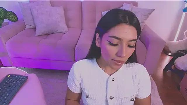 ariana_bae_ from StripChat is Freechat