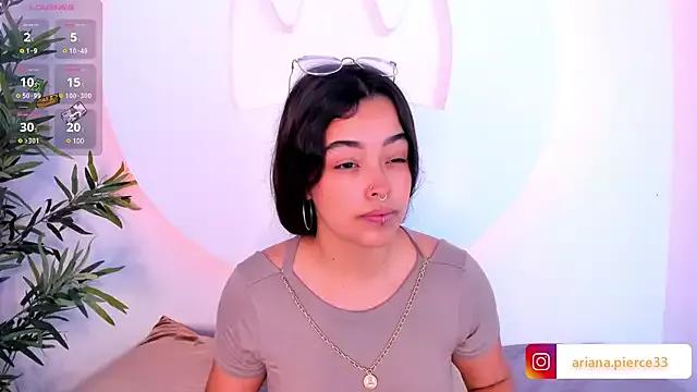 Ariana_Pierce from StripChat