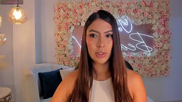ArianaDumont from StripChat