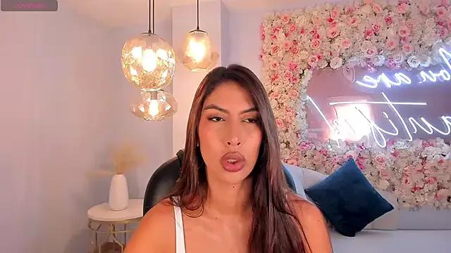 ArianaDumont from StripChat