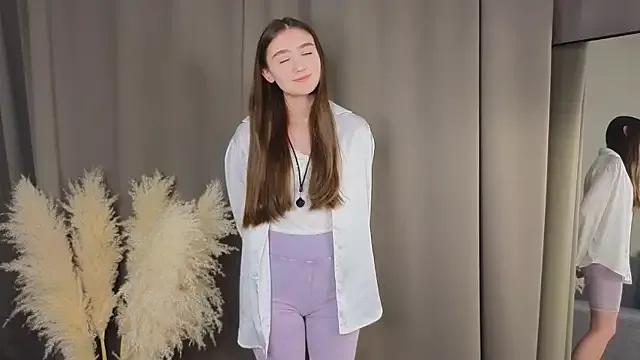 AriannaSemke from StripChat is Freechat