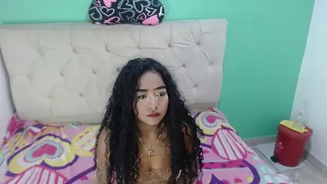 ariel_cossiocm from StripChat is Freechat