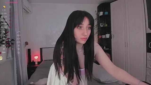 AriellaAllure from StripChat is Freechat