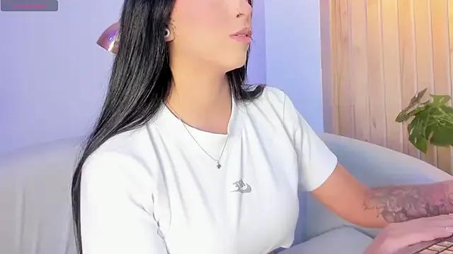 AriRobert_ from StripChat is Freechat