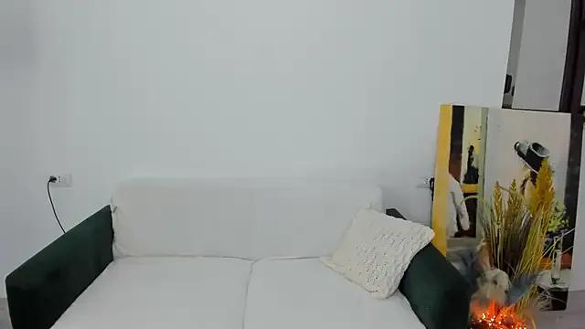 Arya_Lexy from StripChat