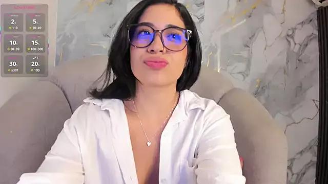 ashelygrahamx from StripChat is Freechat