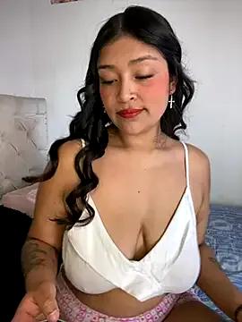 Aurora_fire1 from StripChat is Freechat