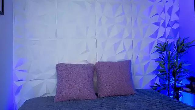 AuroraLanee from StripChat is Freechat