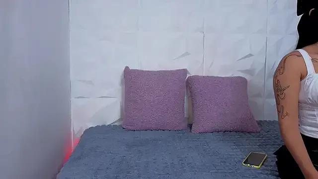 AuroraLanee_ from StripChat is Freechat