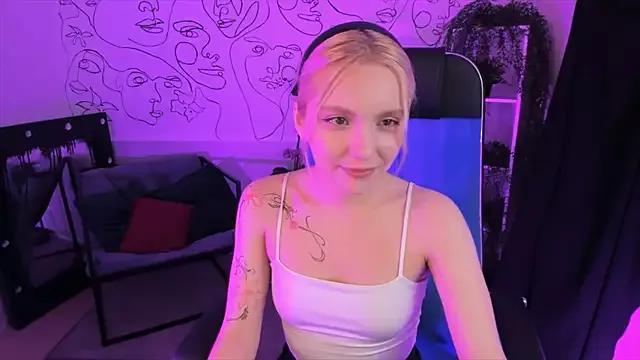 Checkout girls naked models with similar nickname. Cute sexy Free Models.