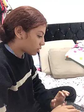 Azza__Slimene from StripChat is Freechat