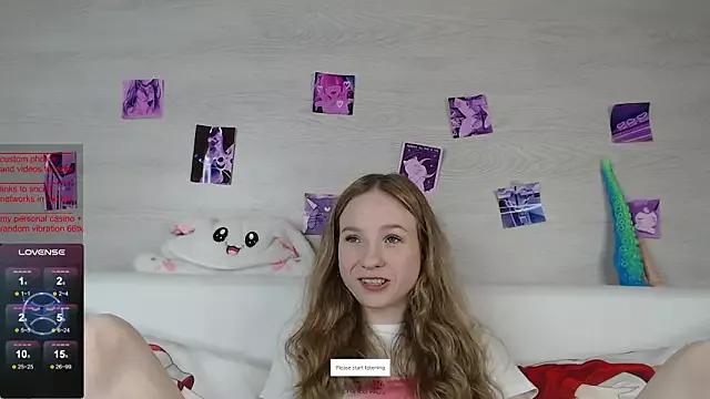 B4by_Emilia from StripChat