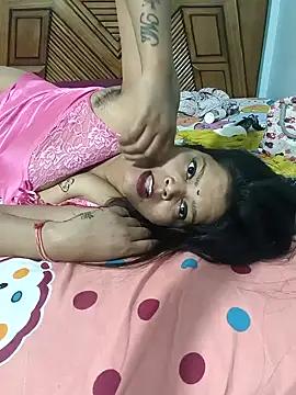 Babybird from StripChat is Freechat