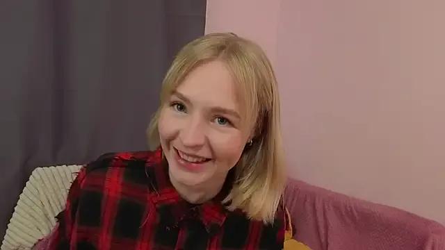 BaileyBernos from StripChat is Freechat