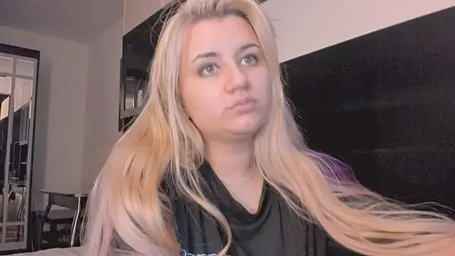 BarbaraSiren from StripChat is Freechat